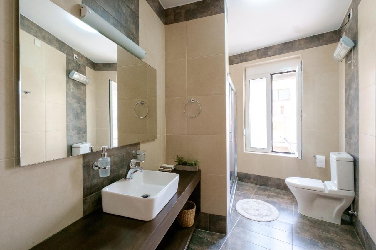 Home With Courtyard In Beating Heart Of Old Town! Chania  Exterior foto