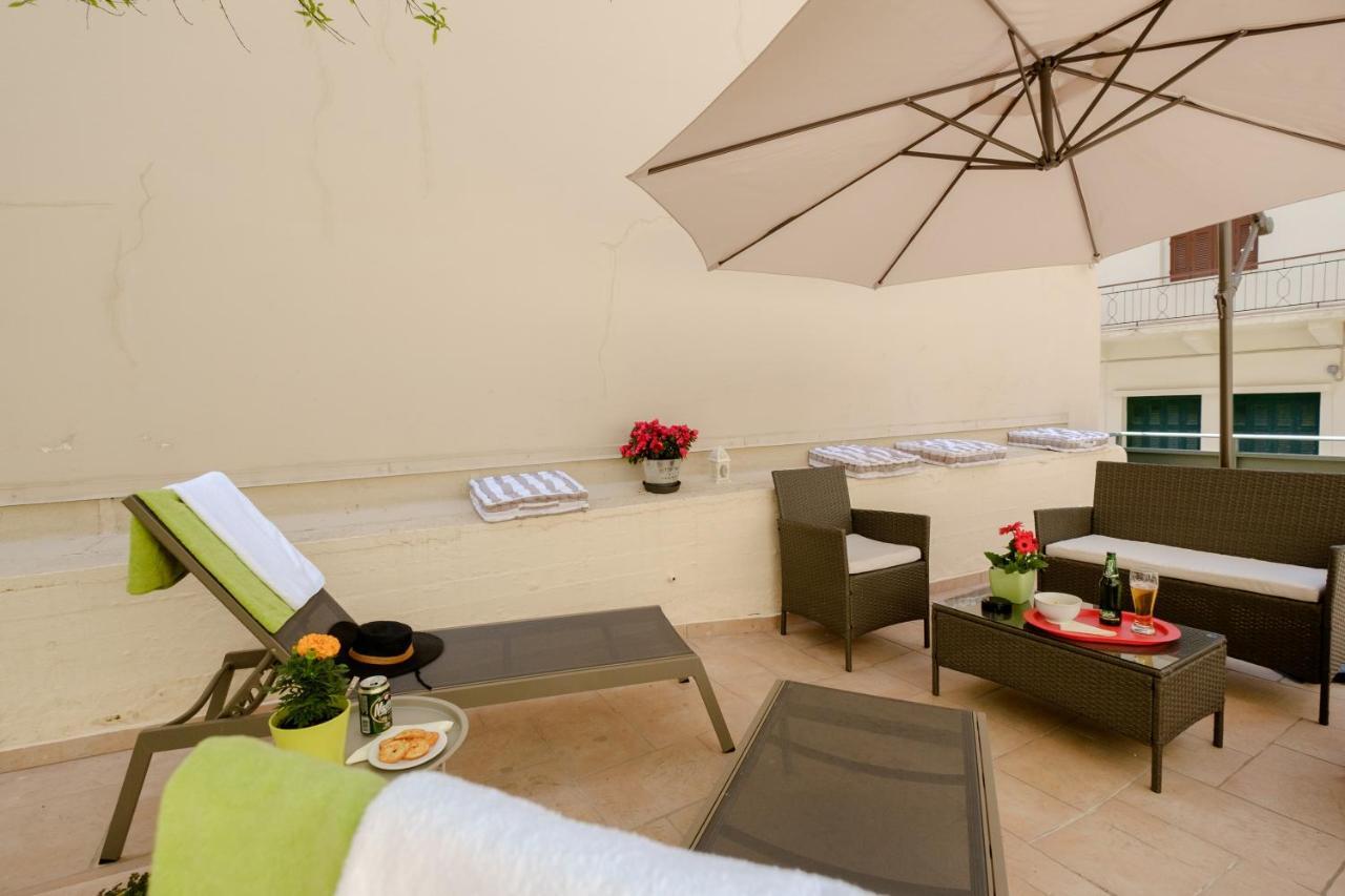 Home With Courtyard In Beating Heart Of Old Town! Chania  Exterior foto